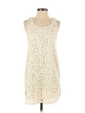 Маркова дантелена рокля