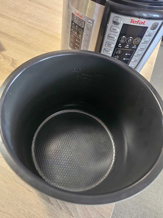 Мултикукър под налягане Тефал