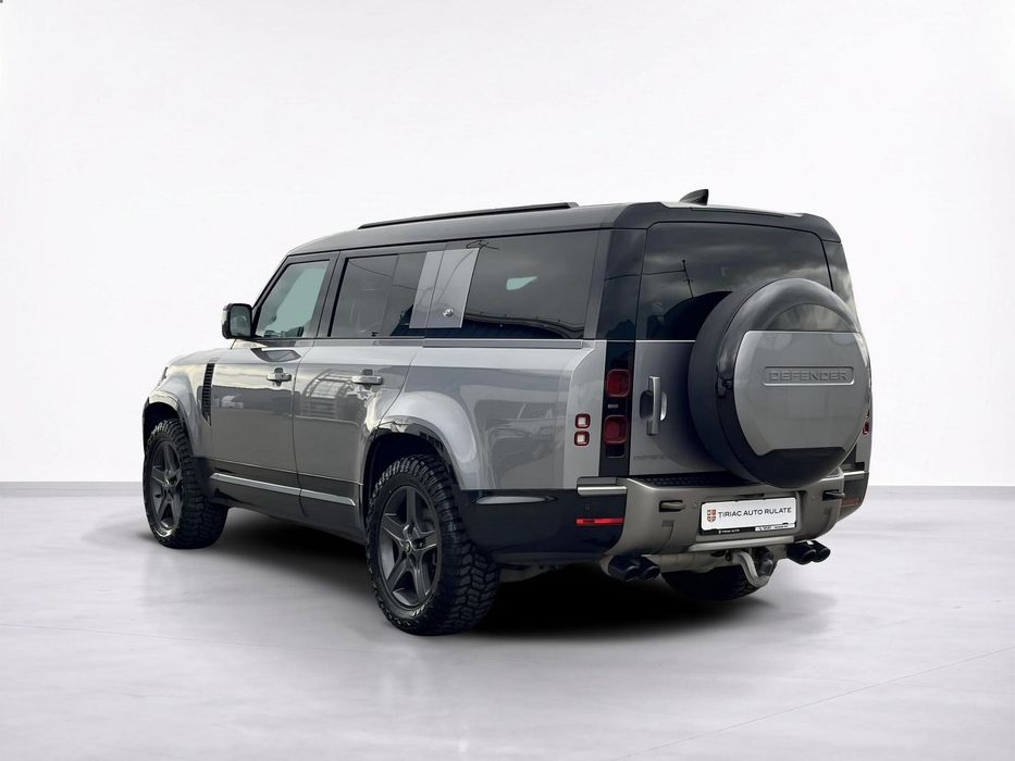Land Rover Defender 2023 benzină, 65.118 € — imagine 4