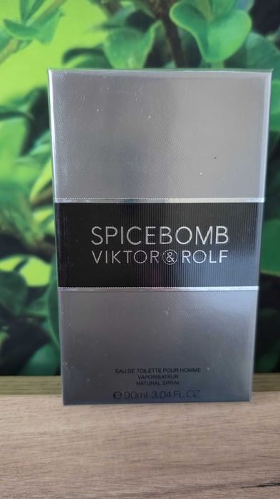 Apa de toaleta Spicebomb Viktor and Rolf, 90 ml, barbat, nou, sigilat, edt