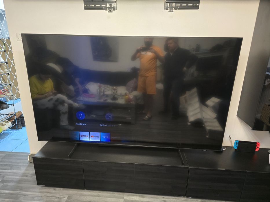 Vand TV SAMSUNG 214 cm / 85"