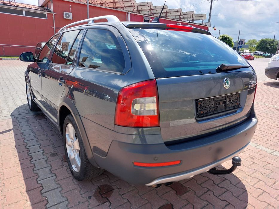 Autoturism Skoda Octavia Scout
