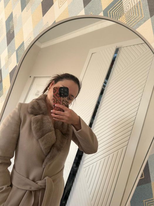 Пальто с норковым воротником