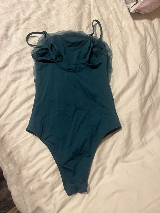 Размер ХС С Нови дамски бански Zara Oysho guess furla зара ойшо