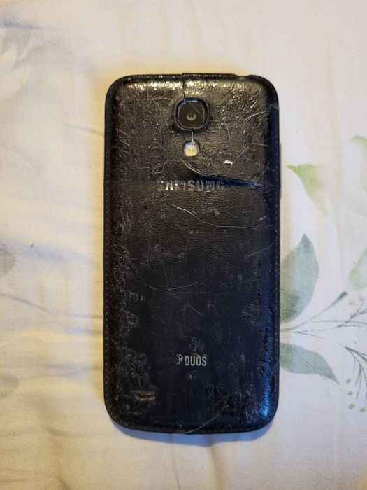 Нерабочий телефон от Samsung