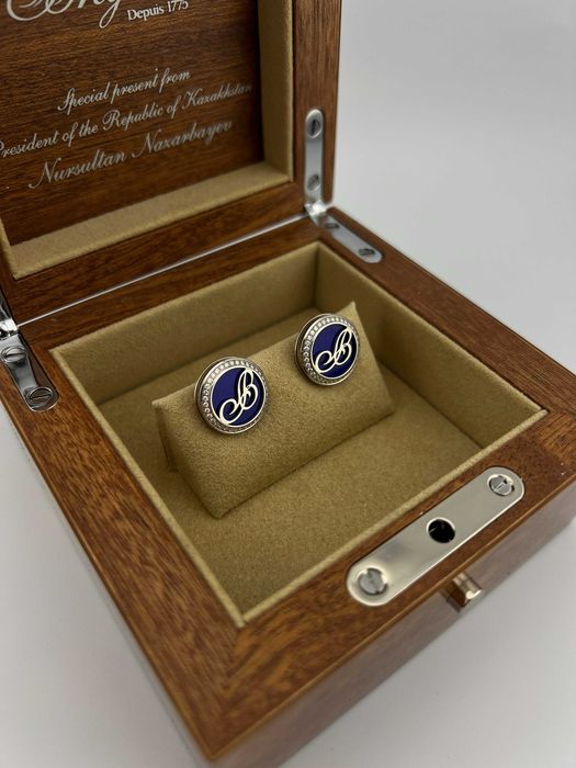 Запонки Breguet Cuffinks