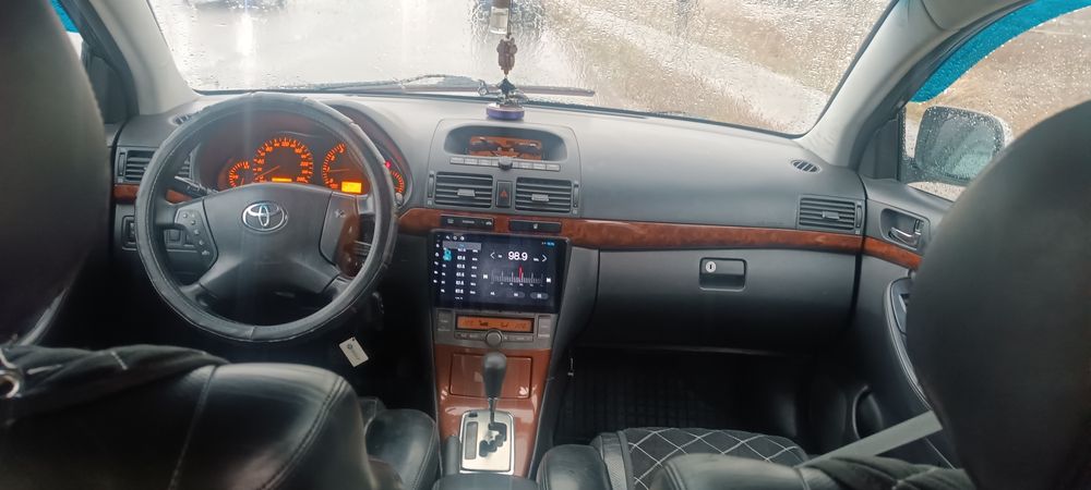 Тойота авенсис 2