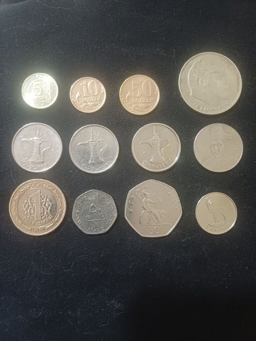 Продаются монеты разных стран
