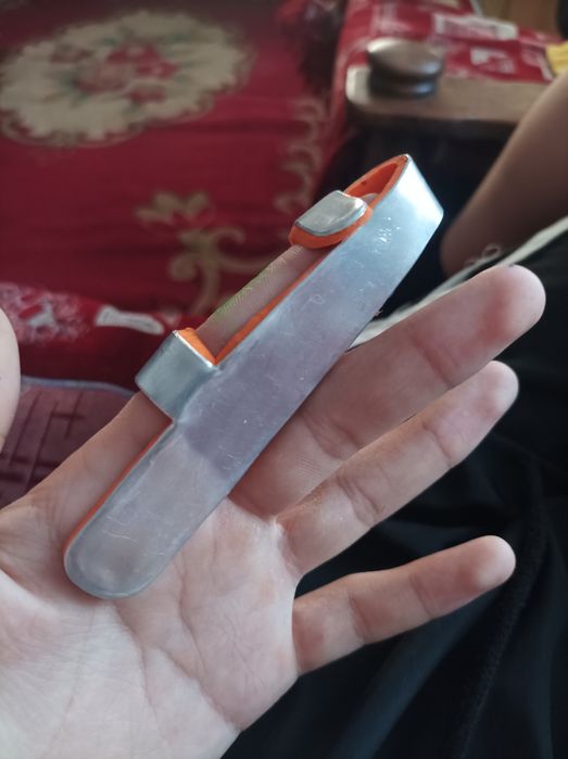 Продам шина на пальчик