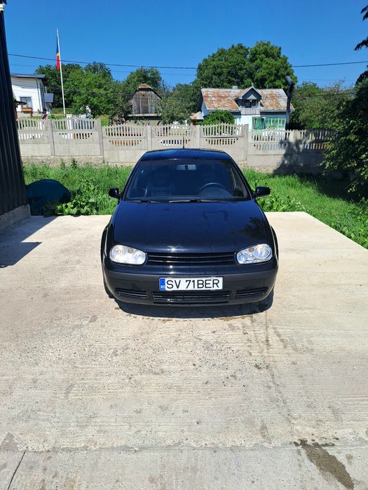 Vând Golf 4 1.6 SR