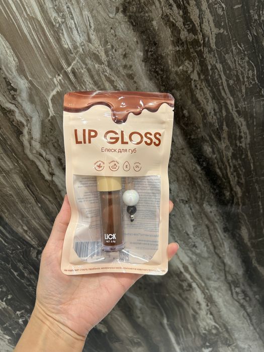 Продам блеск для губ LICK Lip Gloss Cocoa
