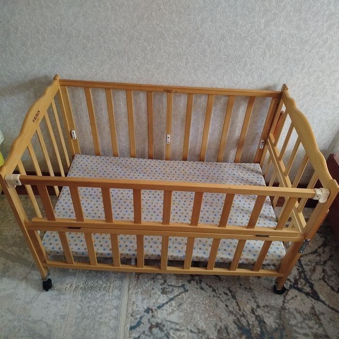 Кроватка детская