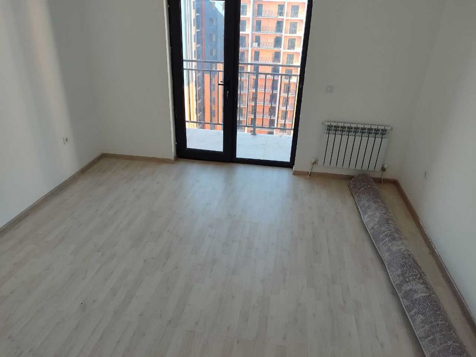 yangi darxon 2 da 2 xonali kvartira sotiladi