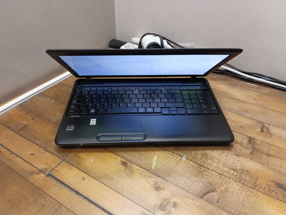 Лаптоп Toshiba Satellite C660D - 15.6"