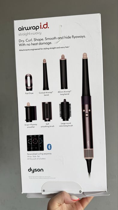 Dyson стайлер продаю