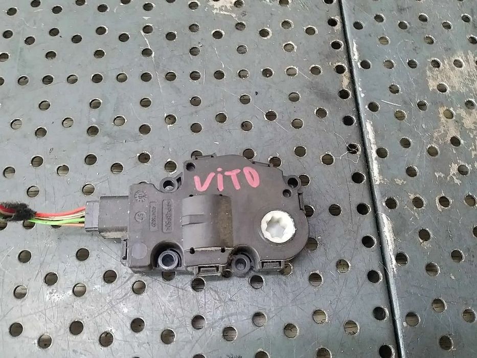 Motoras clapeta aeroterma mercedes vito w447 cn821002