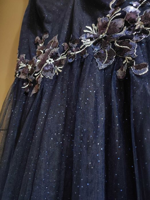 Официална синя рокля