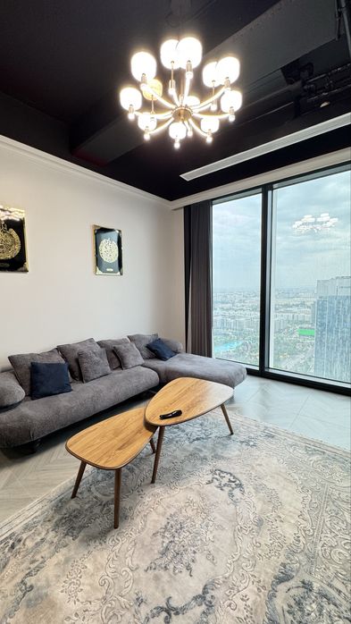Nest One продаётся квартира на 31-м этаже.