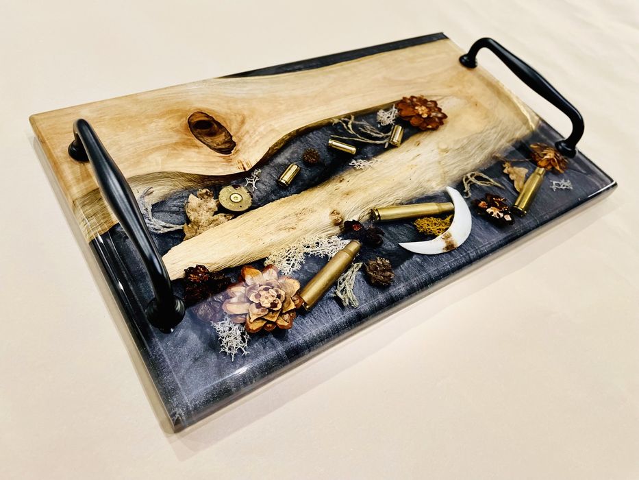 Дъски и подноси  с епоксидна смола