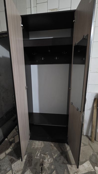 Шкаф для верхней одежды