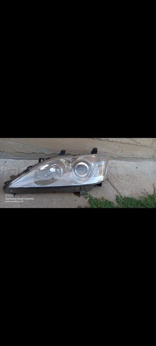 Продам фар тойоту