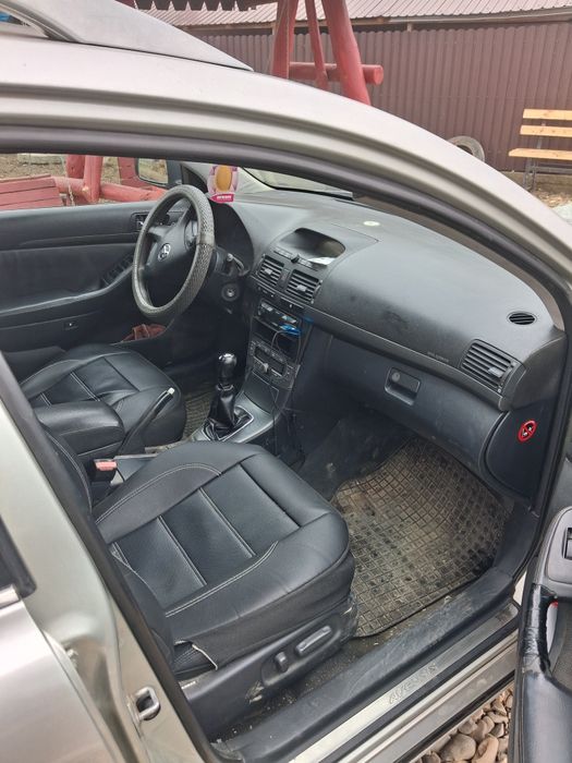 Toyota avensis 2004 116