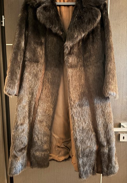 Haina blana naturala nutrie