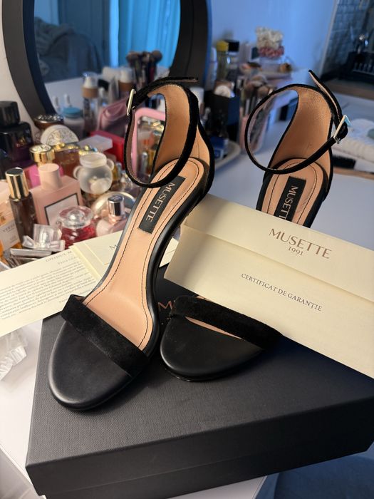 Sandale Musette marimea 38 piele intoarsa