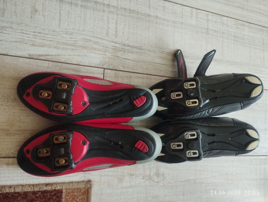Вело обувки шпайкове