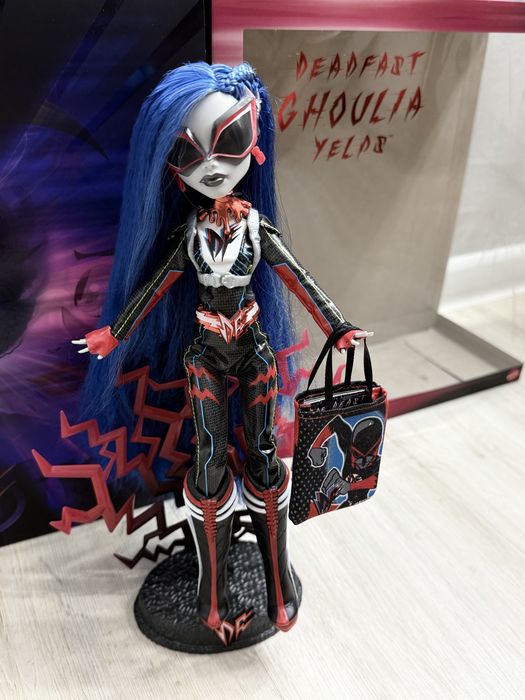 Ghoulia Yelps Monster High, Монстер Хай кукла