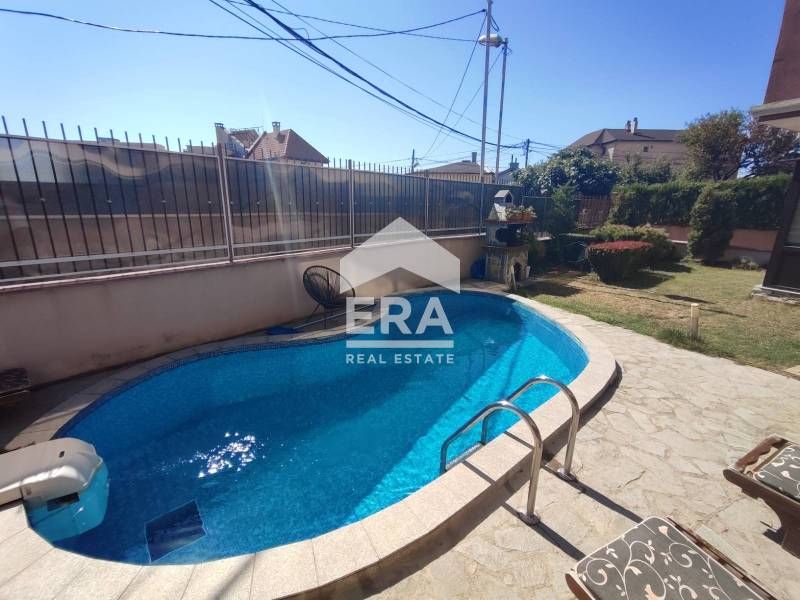 Продава се Двустаен апартамент в Варна, м-т Траката - 70 кв.м за 1358 €/кв.м - Снимка #9