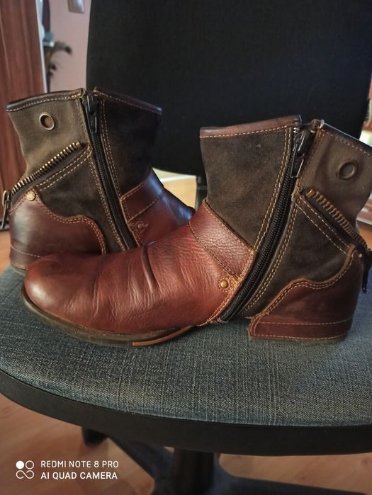 Мъжки боти REPLAY