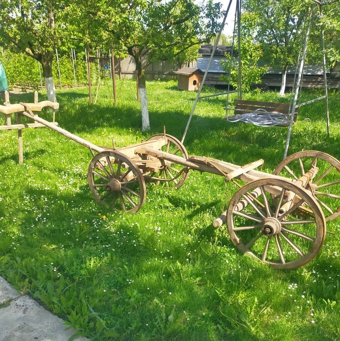 Căruță decorativă
