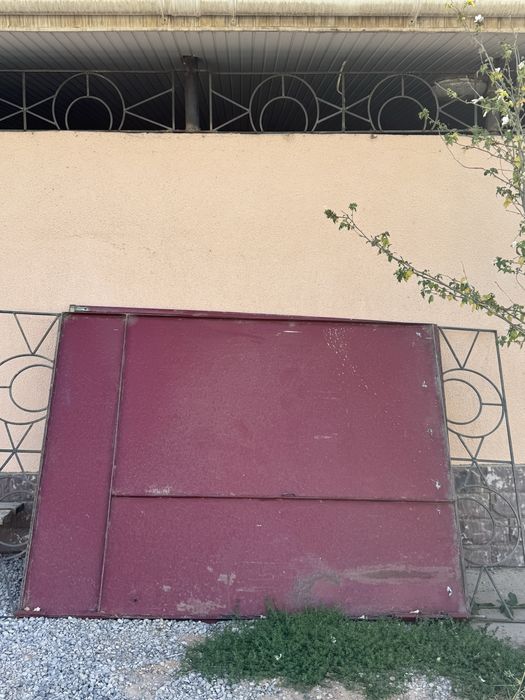 Ворота, есыгымен бырге