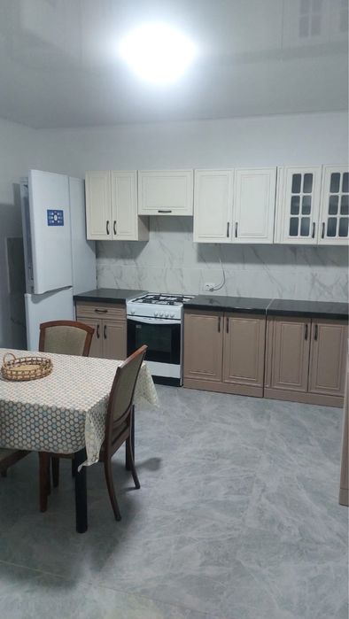 Продам 2-ух этажный дом в 18мкр