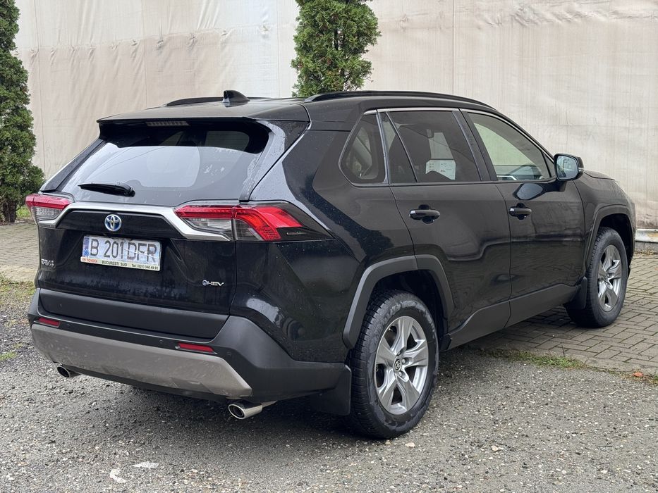 TOYOTA RAV4 2025 — imagine 4