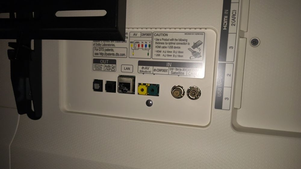 LG 49 инча смарт телевизор