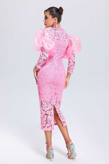 Дантелена розова дълга рокля - дълга Bella Barnett S