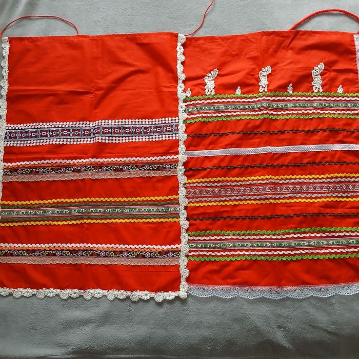 Народни носии, кърпи и престилки