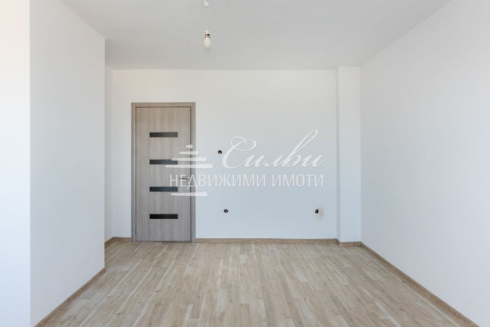 Двустаен ТУХЛЕН РАЗШИРЕН преустроен в ТРИСТАЕН апартамент - кв.Център!