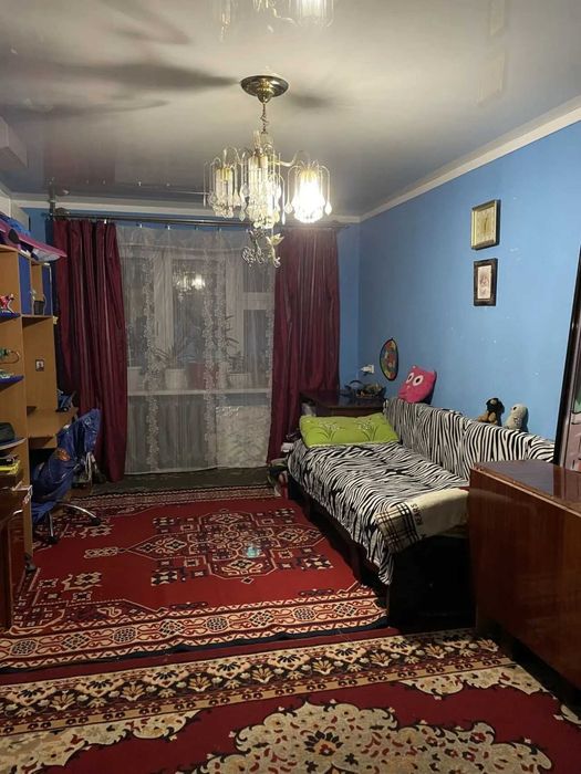 Тристаен имот в кв.Триъгълника