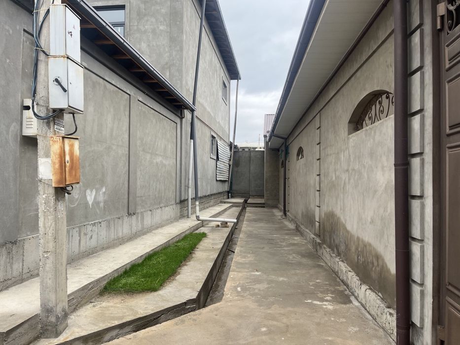 Uy hovli Yunusobod 5+2 sotix