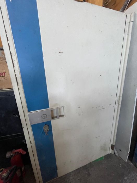 Метален сейф BOSCH