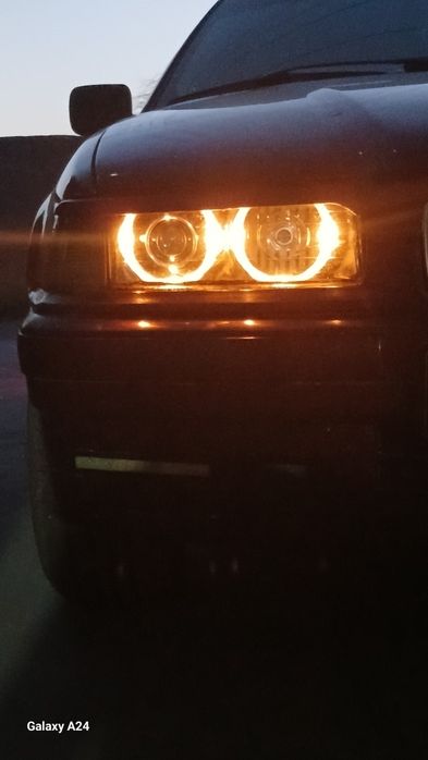 Bmw e36. 318i m40