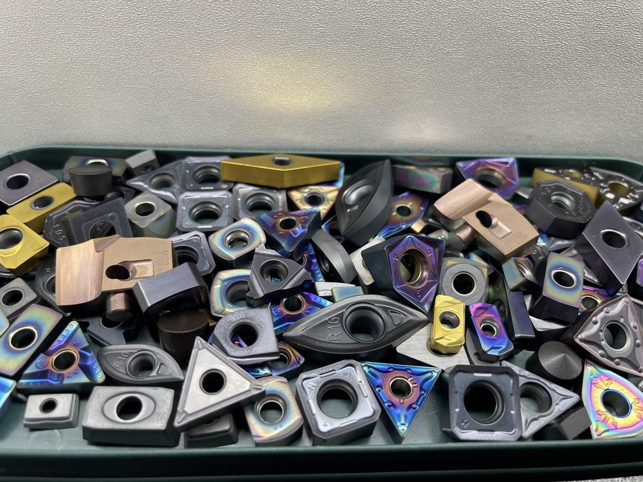 Токарный резецлар Акцияда 25х25 нархи 70.000 пластина напайка INSERT