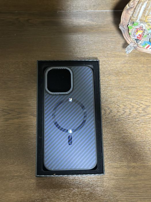 Продаю чехол от Iphone 15 Pro Max