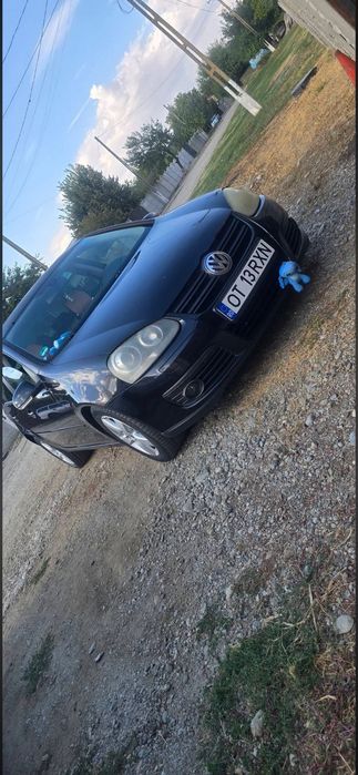 Volkswagen Golf 5, 2.0-2008 6 trepte. Arată forte bine!