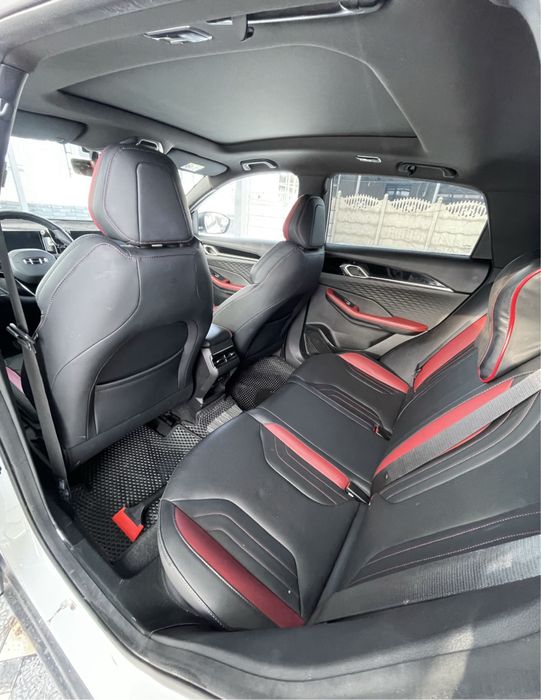 Продам автомобиль Geely Coolray 2024 машина