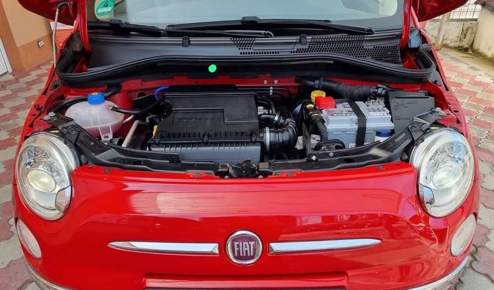 FIAT 500 rosu ,piele rosie,doar pentru doamne și domnișoare răsfățate