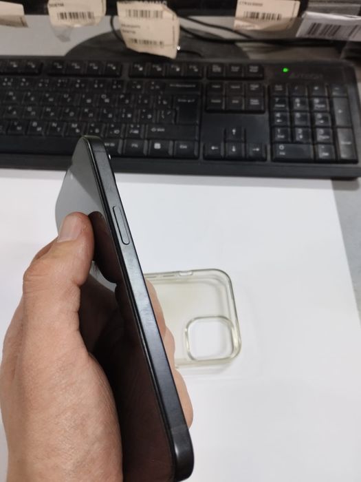 Продам Iphone 15 128GB